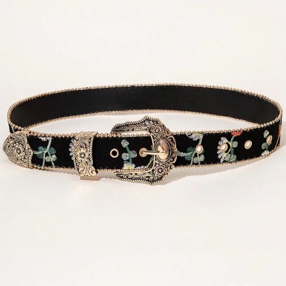Embroidered Frondescence~ Vintage Needlepoint Floral Flower Garden Embossed Belt main image 14